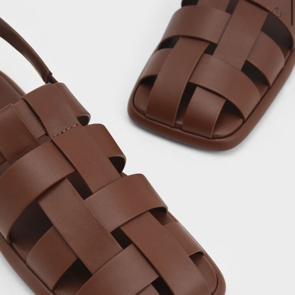 🐿️ Charles & Keith Brown Fisherman Sandals 🐿️ - Picture 3 of 9